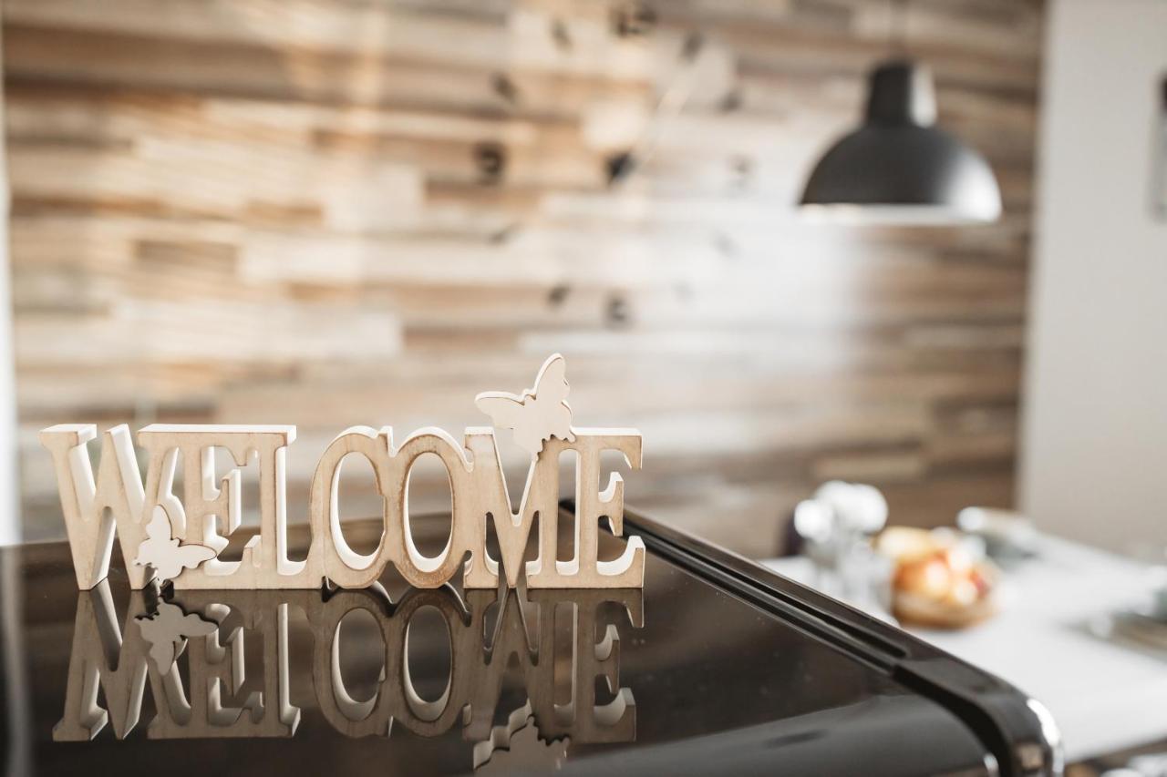 Drive Caffe Apartments Trzin Esterno foto